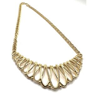 Vintage  Costume Jewelry Necklace Glam Style fashion